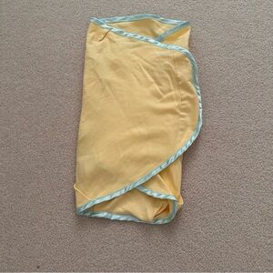 The First Years Yellow Baby Swaddle (newborn)